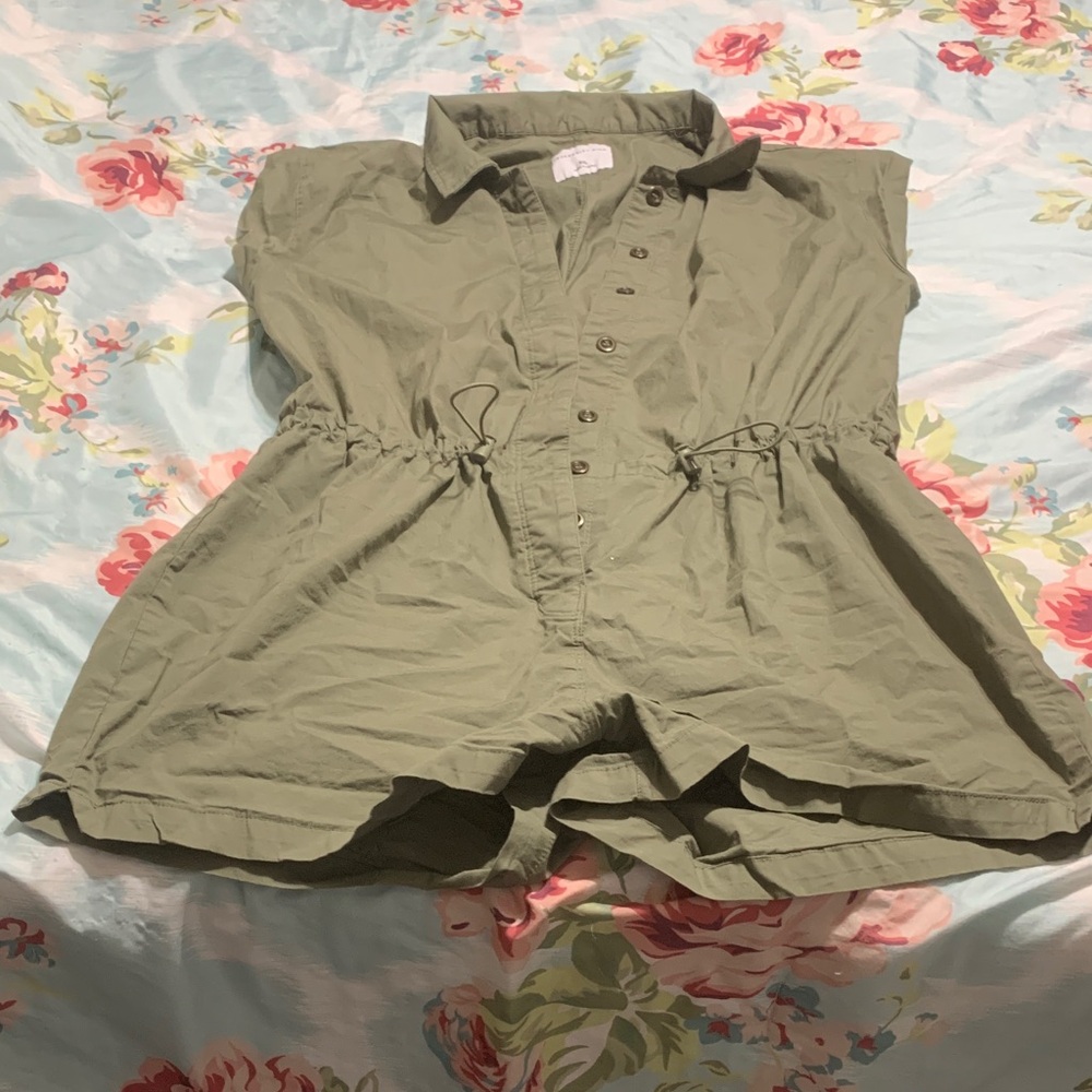 Celebrity Pink Sage Green Button-Up Shirt